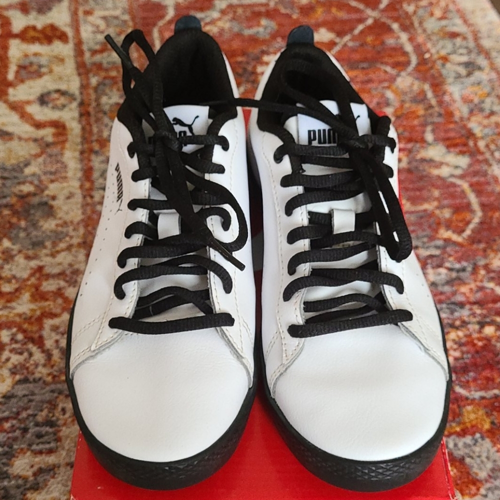 Puma Leather/White And Black Sneakers